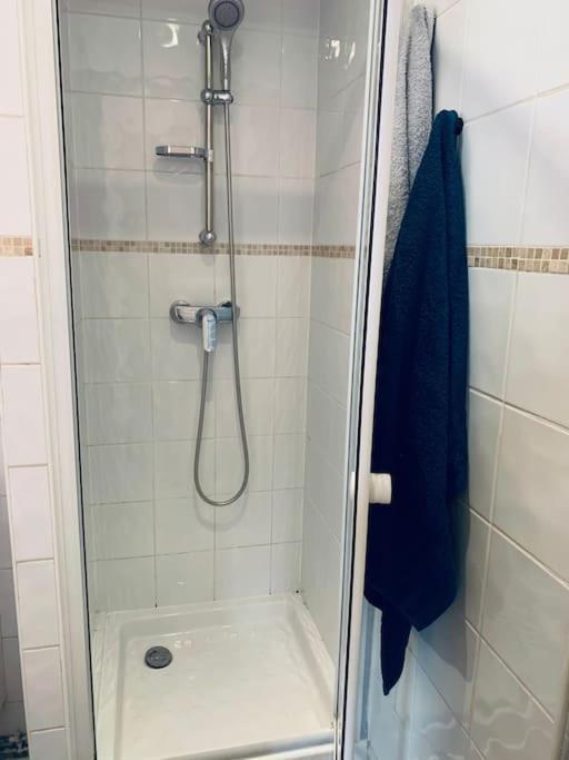 Tiny81 Cozy City Break Appartment Clichy Zewnętrze zdjęcie